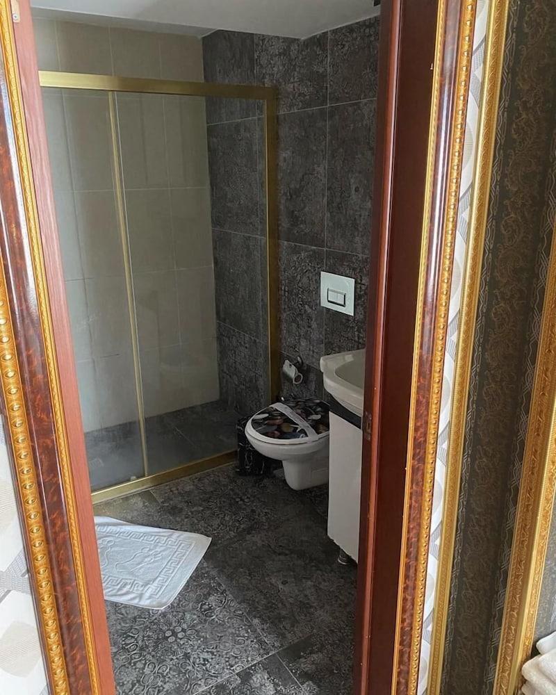 Grand Merin Airport Hotel Istanbul Bagian luar foto