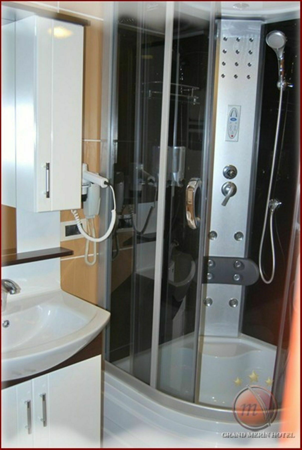 Grand Merin Airport Hotel Istanbul Bagian luar foto
